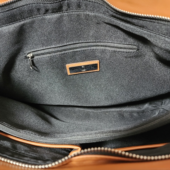 Disney "Carry the Magic" Designer Style Tote Bag - Picture 4 of 16